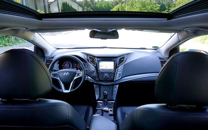 Hyundai i40 cena 36700 przebieg: 246000, rok produkcji 2011 z Płock małe 742